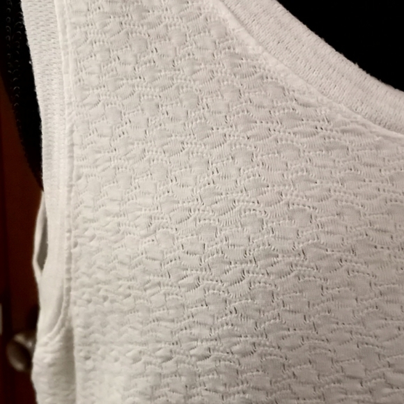 Gimmicks white textured fringe sleeveless long top - Picture 3 of 7